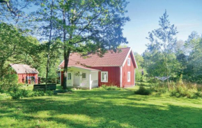 2 Bedroom Awesome Home In Högsby, Högsby